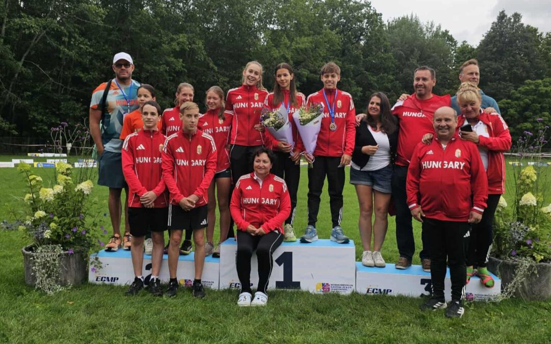 Rajncsák Diána, Kósa Nóra, Birta Botond, valamint mindkét U15-ös csapat és az U15-ös vegyes váltó is Európa-bajnoki címet szerzett az U15-U19 EB-n, Kaunasban